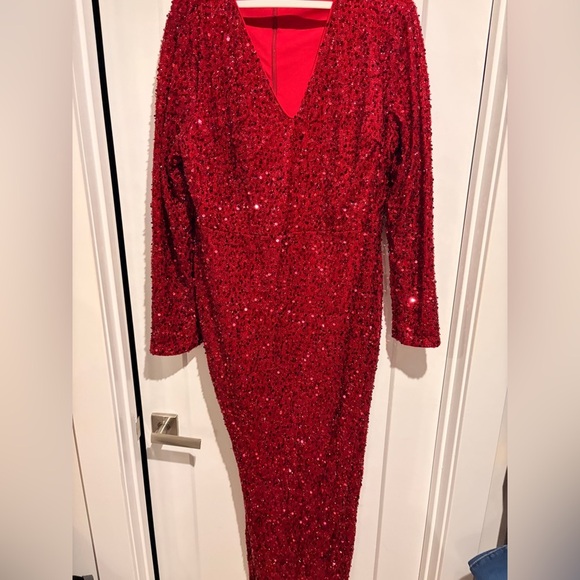 Faeriesty Dresses & Skirts - NWOT Faereisty Woman’s Plus Size 2/3x Elegant Red Sequin Dress